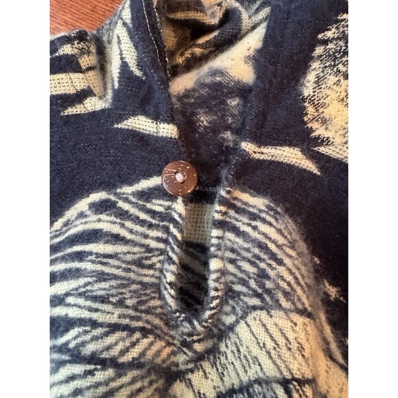 Alpaca Wool Hooded Poncho Unisex Aztec Wolf Eagle All Seasons Native American - Picture 10 of 10